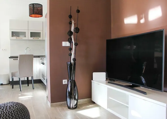 Luxury With Private Pool Apartman